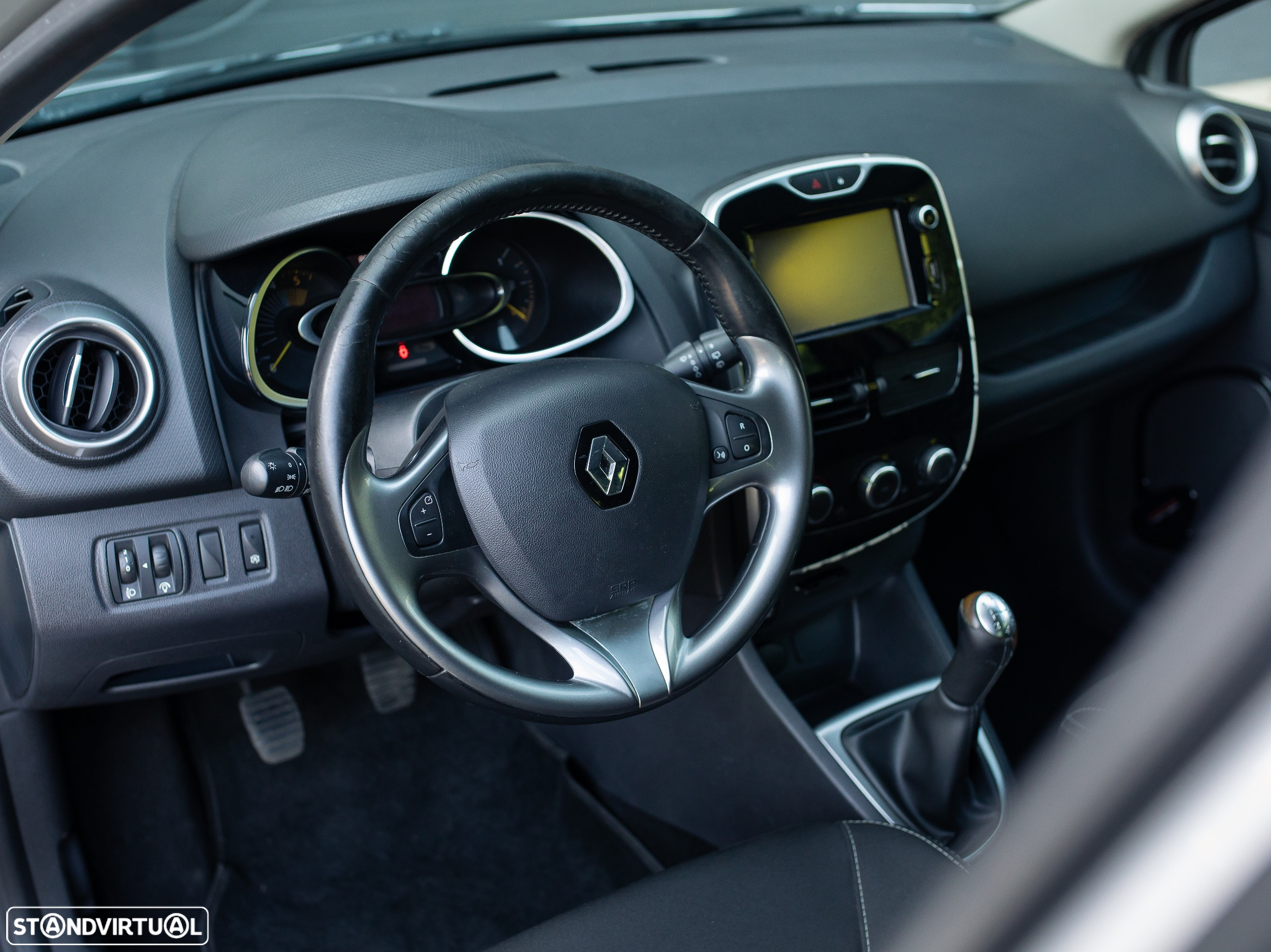 Renault Clio 1.5 dCi Limited - 27
