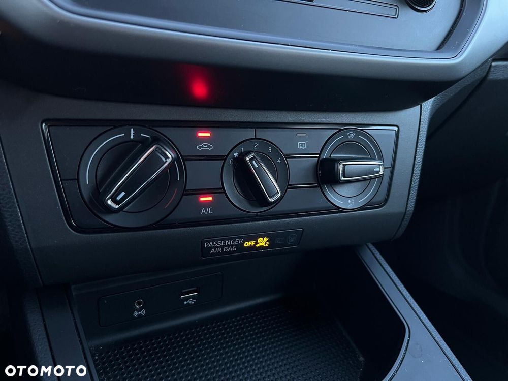 Seat Ibiza 1.0 TSI Style S&S - 24