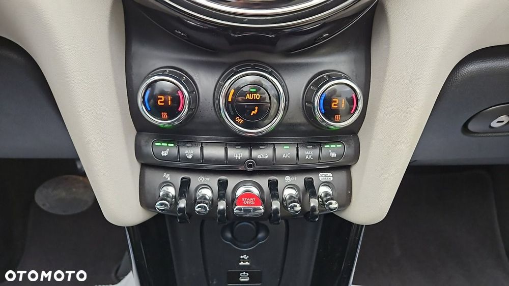 MINI Cooper Classic Trim - 18