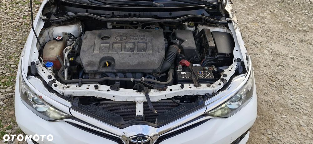 Toyota Auris - 24