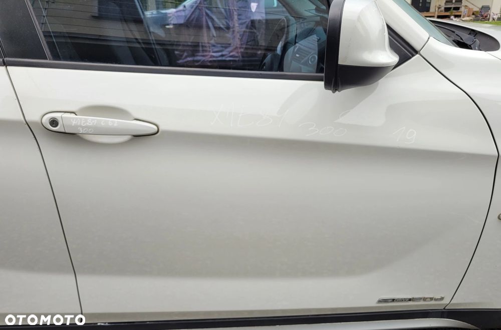 DRZWI PRAWY PRZÓD PRZEDNIE BMW X1 E84 300 ALPINWEISS C62 - 1