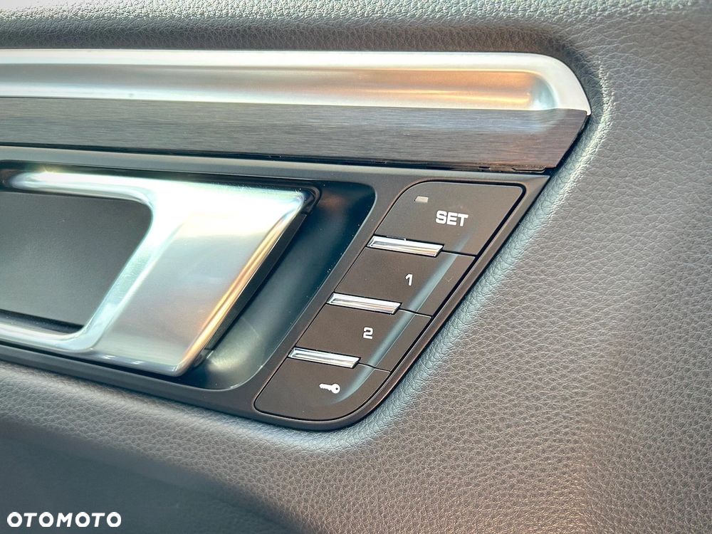 Porsche Macan GTS PDK - 39