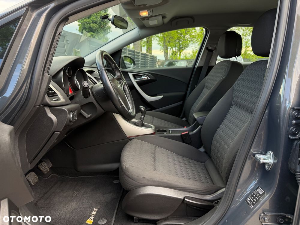 Opel Astra 1.4 Turbo - 10