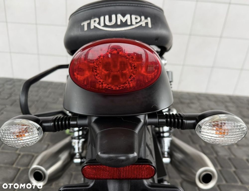 Triumph Street Twin - 25