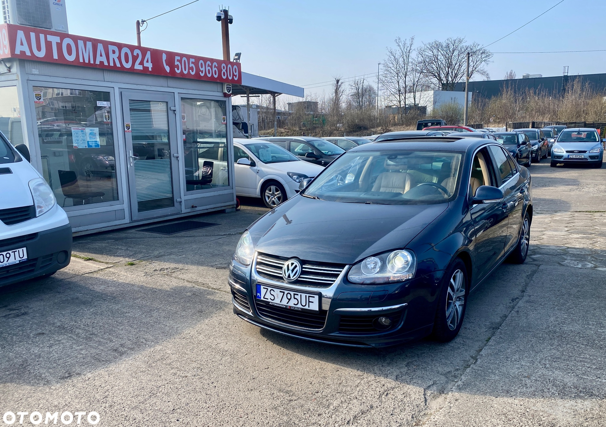Volkswagen Jetta 1.4 TSI Sportline DSG - 2