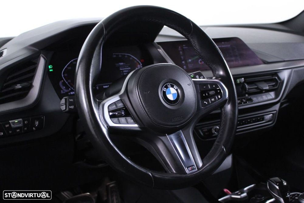 BMW 116 d Pack Desportivo M Auto - 22