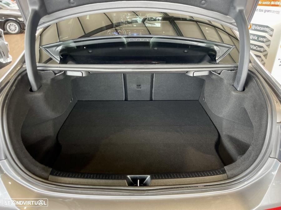 Mercedes-Benz A 250 Limousine e Progressive - 48