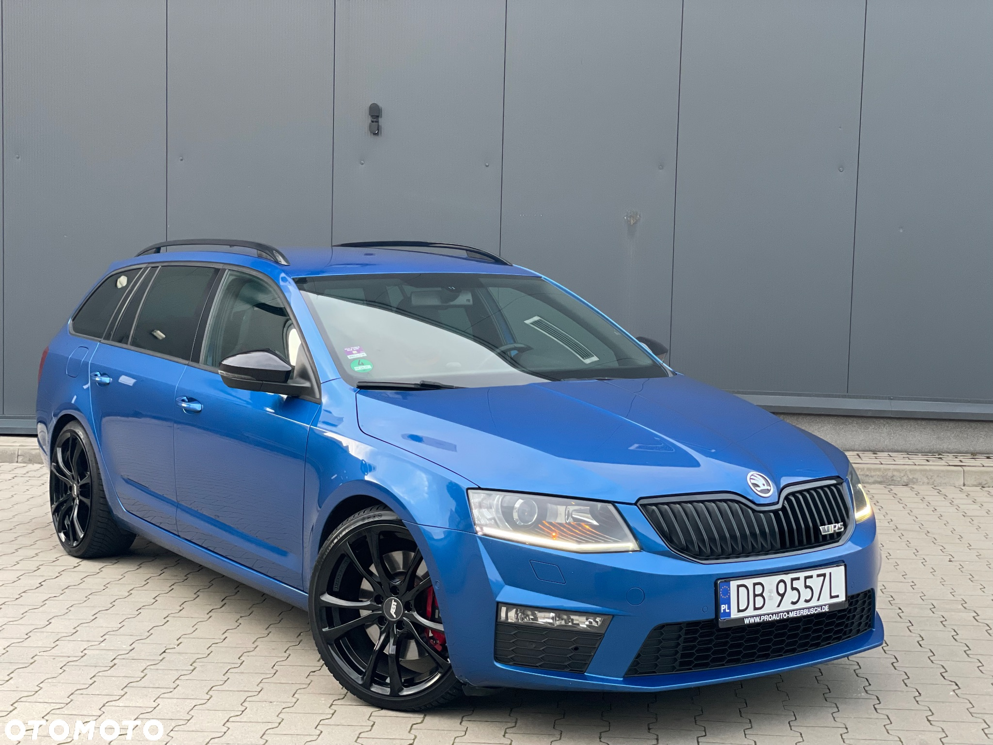 Skoda Octavia Combi 2.0 TDI RS - 2