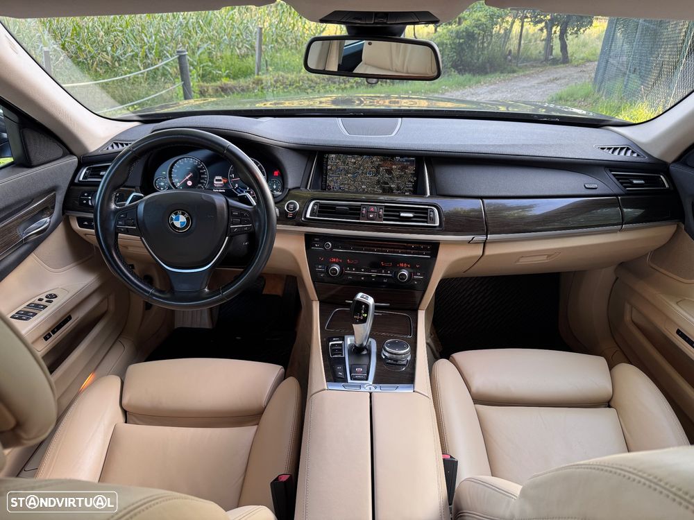 BMW 740 d - 48