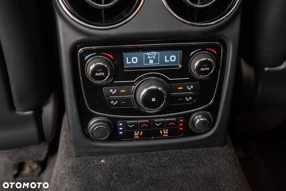 Jaguar XJ 3.0 D V6 Premium Luxury - 33