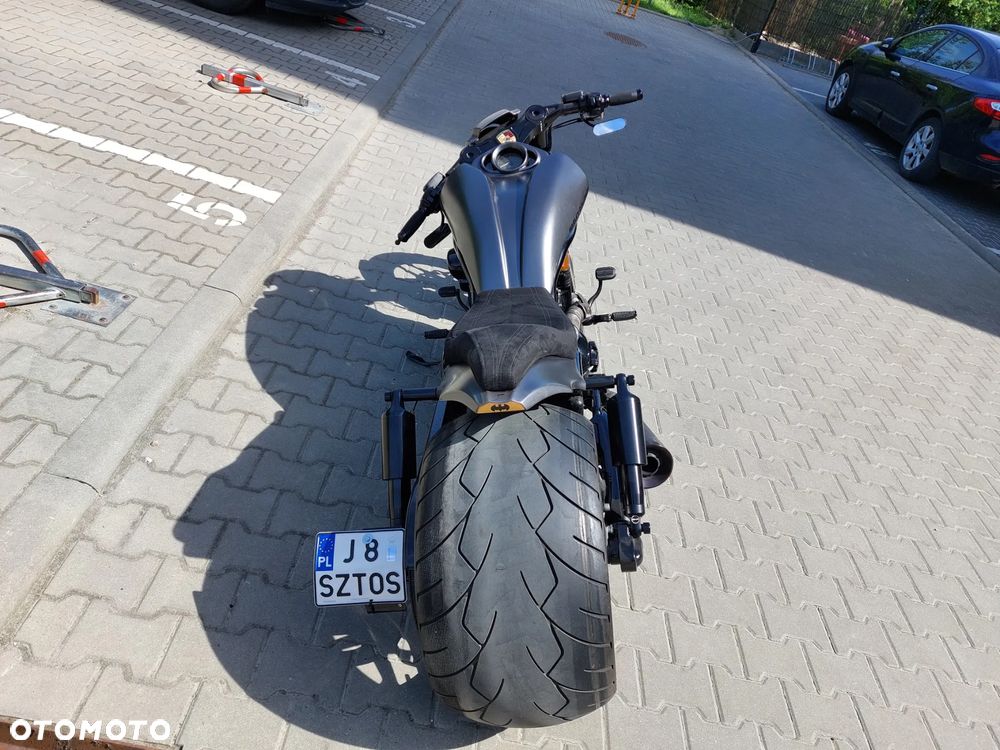 Harley-Davidson V-Rod Night Rod - 3