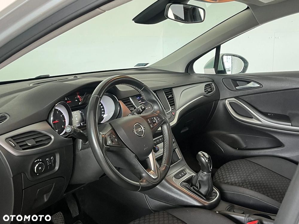 Opel Astra 1.2 T Edition S&S - 10