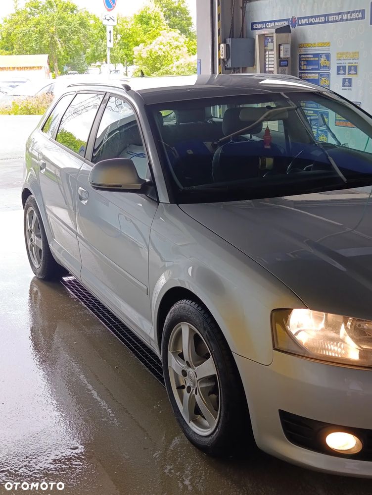 Audi A3 Sportback 1.8 TFSI Ambiente - 8