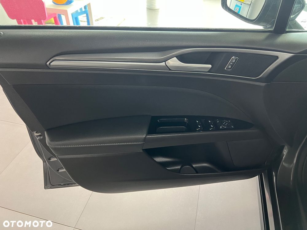 Ford Mondeo SW - 24