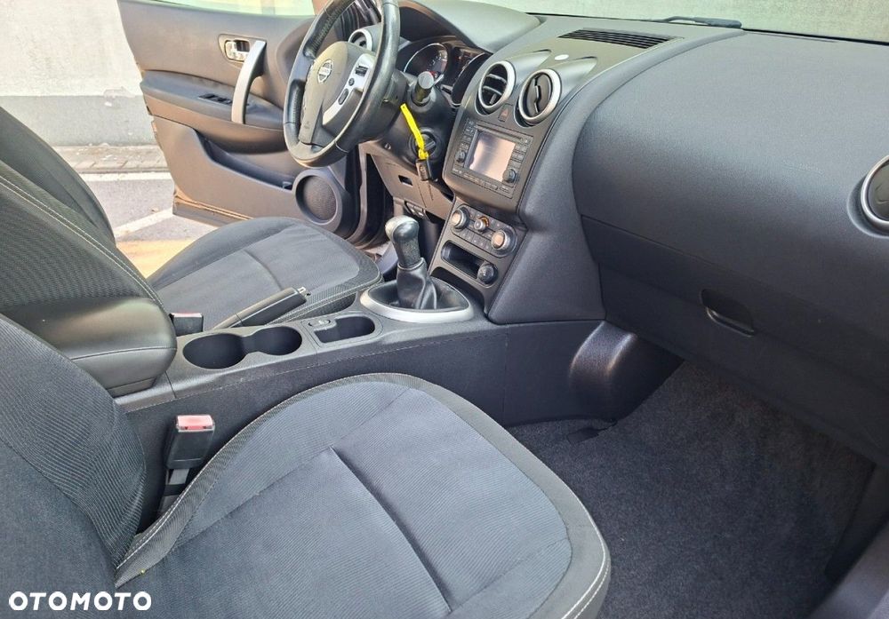 Nissan Qashqai - 17