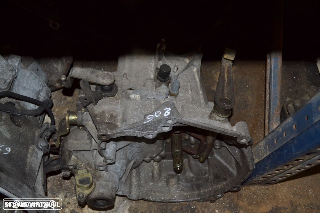 Caixa de Velocidades Peugeot 206 - 1