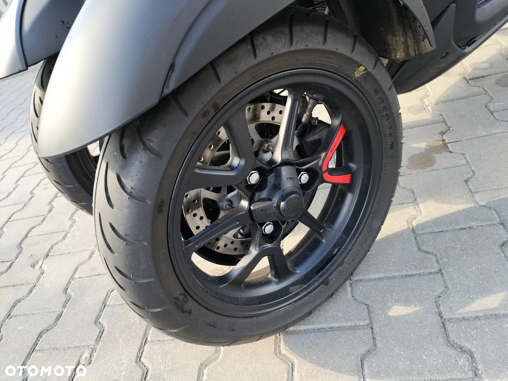 Yamaha MT - 10