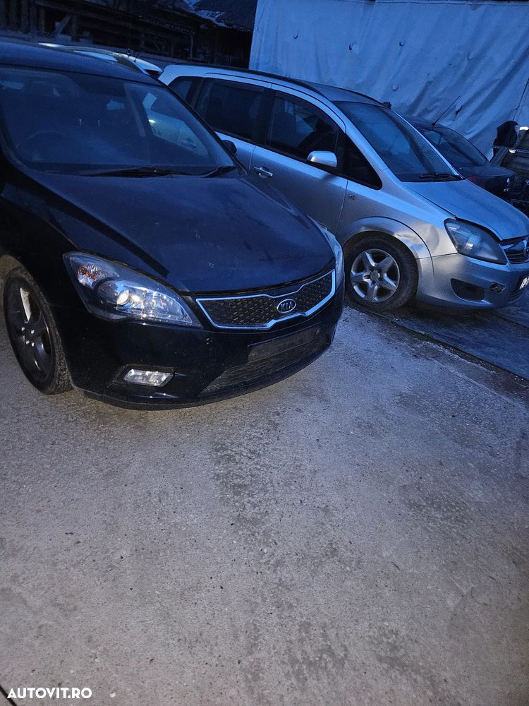 Dezmembrez kia ceed - 2