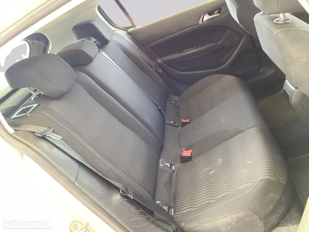 Peugeot 308 1.2 PureTech Active - 10