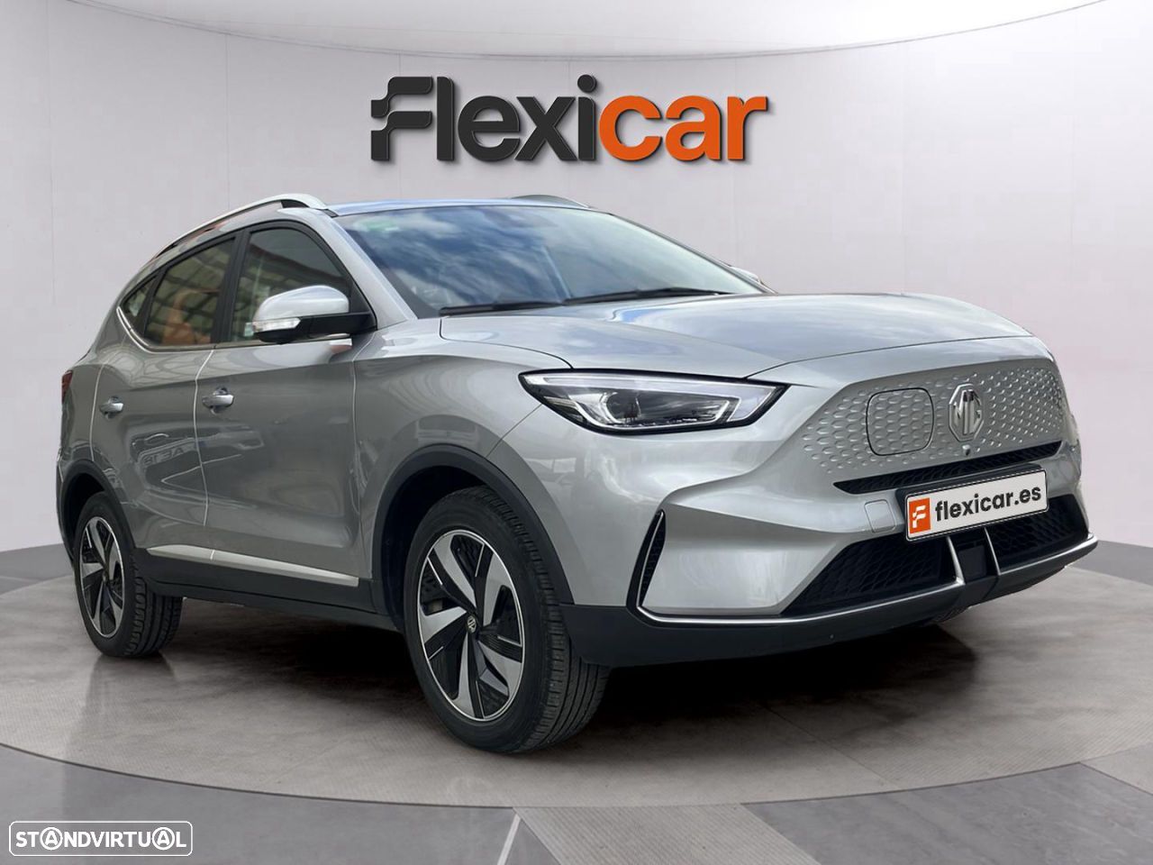MG ZS EV 72.6 kWh Luxury OBC 11 kW - 1