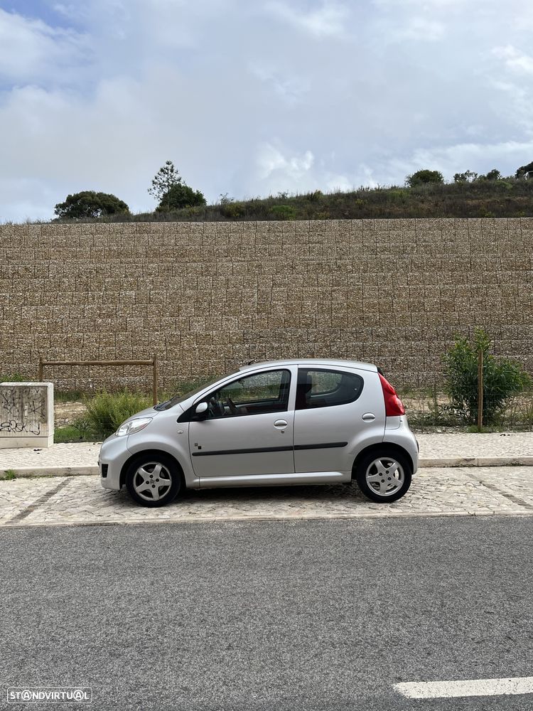 Peugeot 107 1.0 Black&Silver - 10