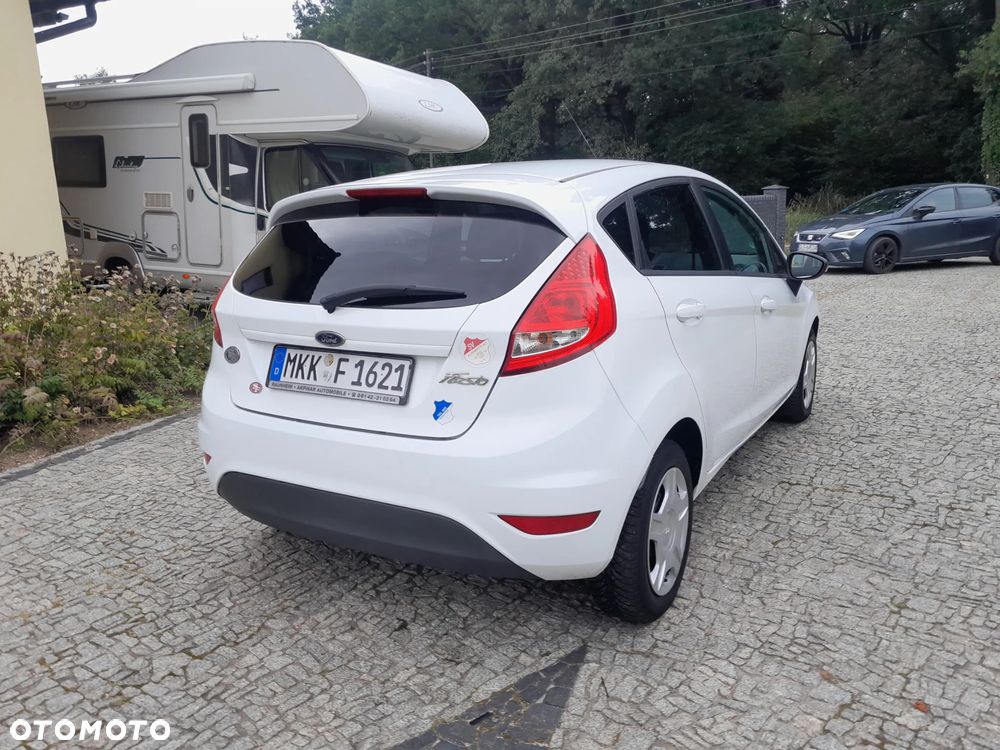 Ford Fiesta 1.25 Celebration - 15
