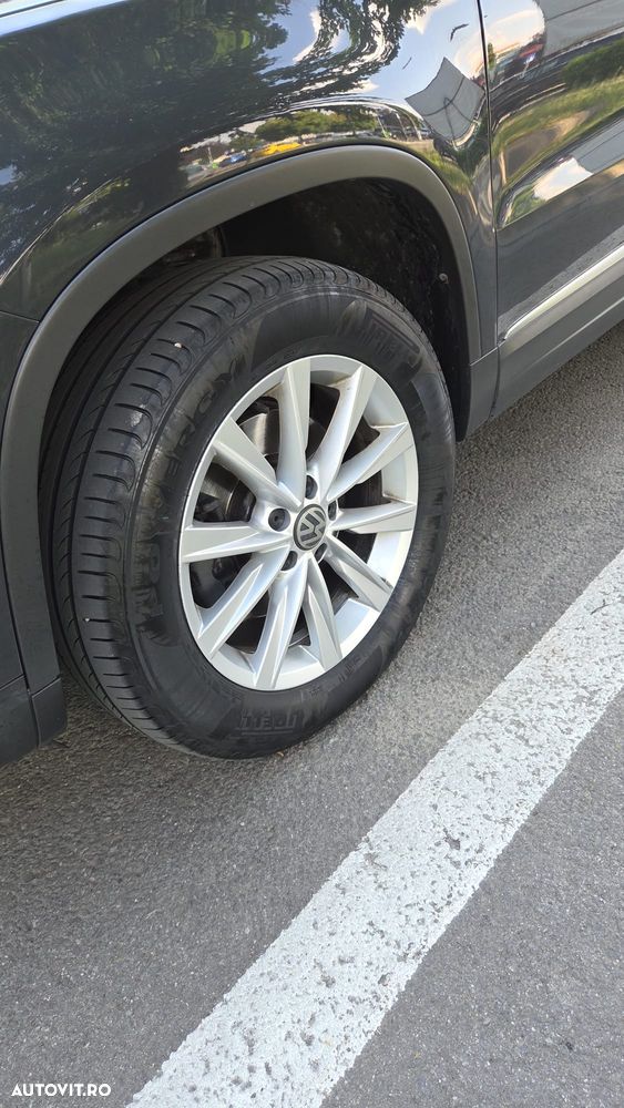 Volkswagen Tiguan 2.0 TDI 4Motion DSG Sport & Style - 11