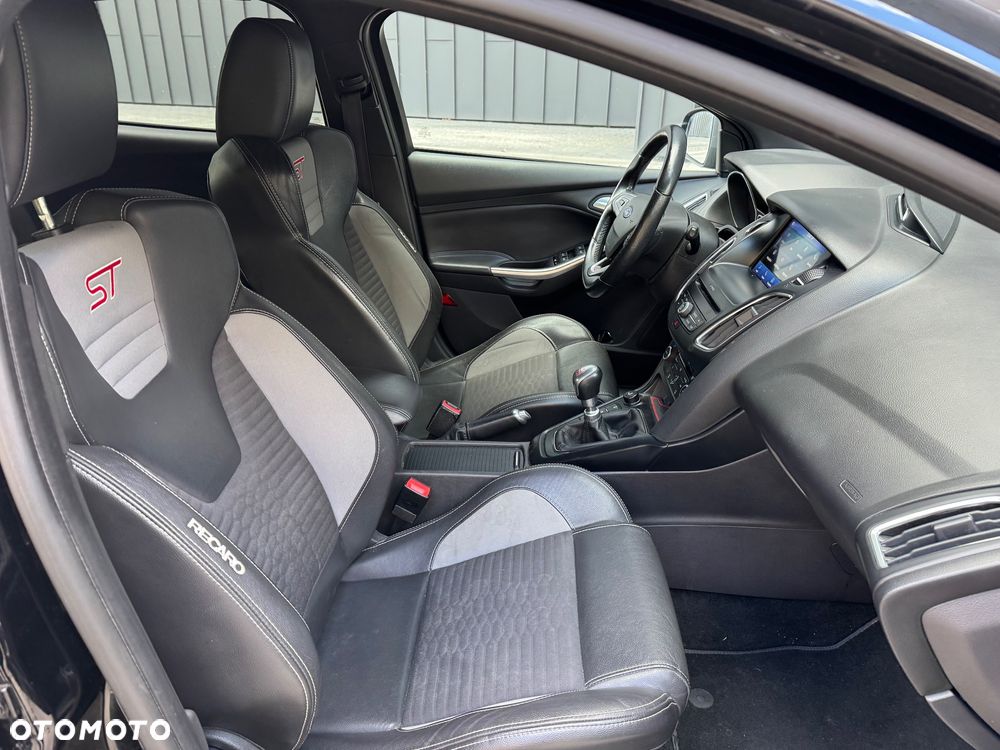 Ford Focus 2.0 TDCi ST-2 - 25