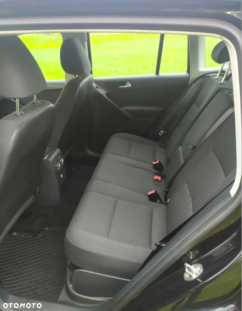 Volkswagen Tiguan - 8
