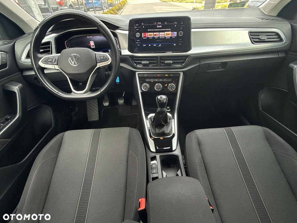 Volkswagen T-Roc - 10
