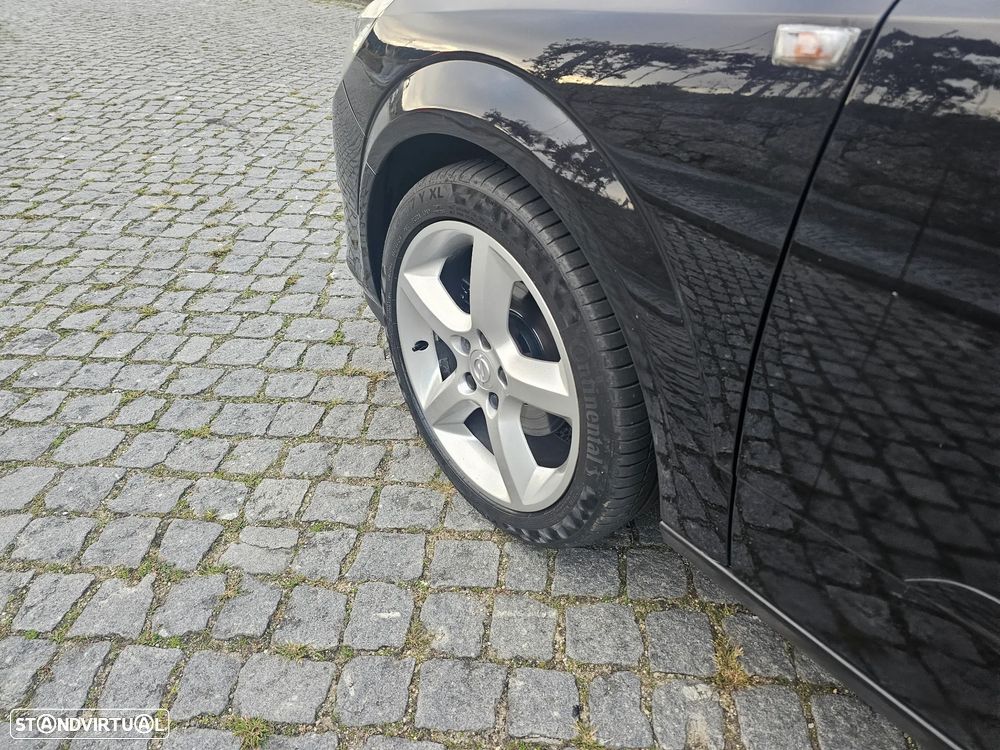 Opel Astra 1.7 CDTi Cosmo M6 - 11