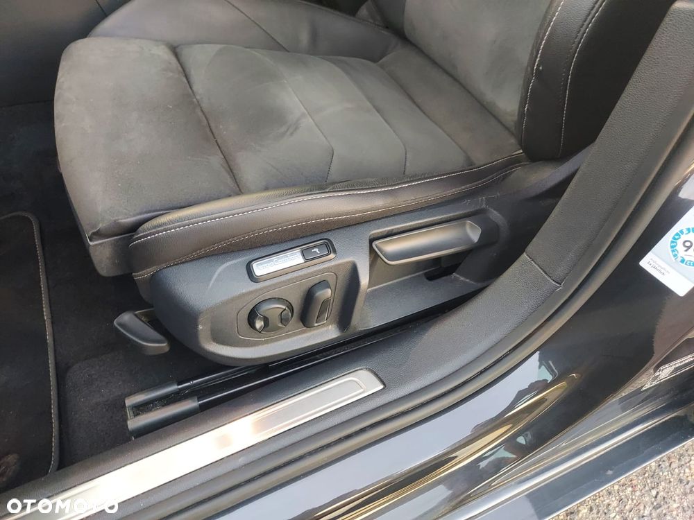 Volkswagen Arteon 2.0 TDI SCR DSG R-Line - 16