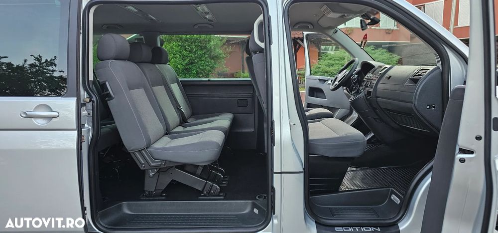 Volkswagen Caravelle - 6