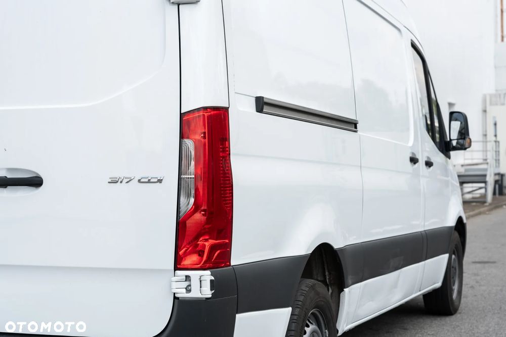 Mercedes-Benz Sprinter 317 CDI - 12