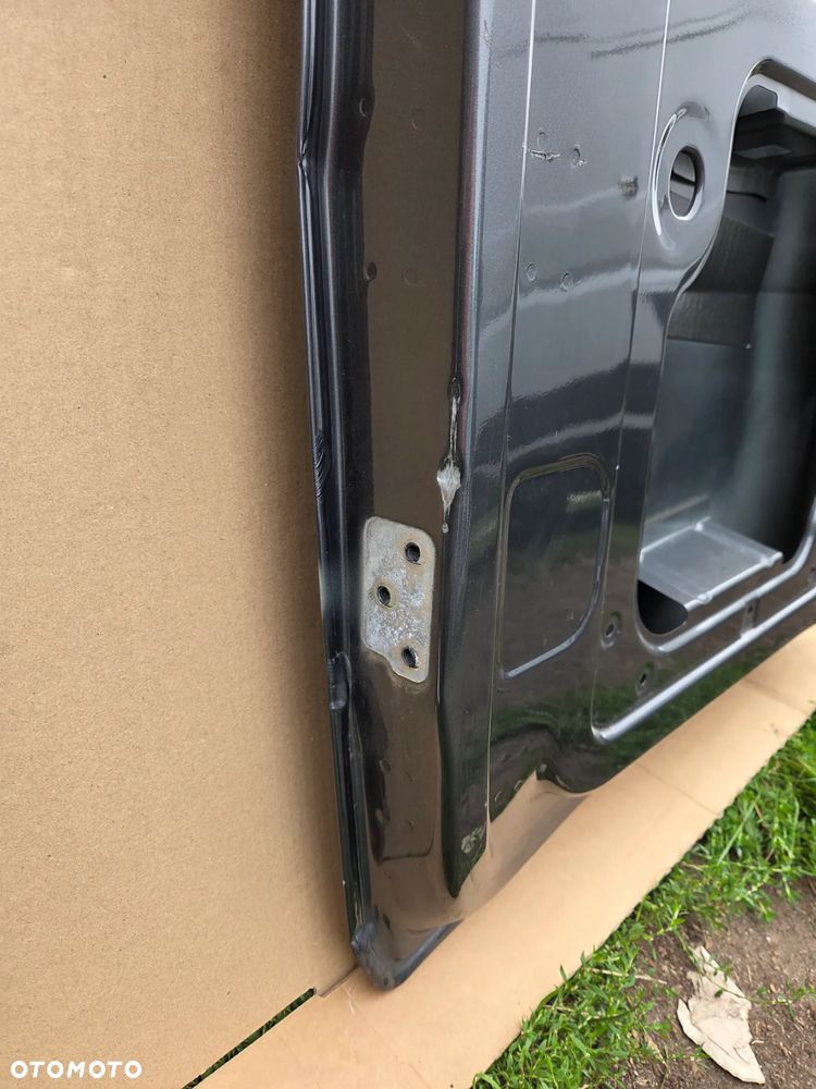 Drzwi prawe tył tylne VW Crafter II 7C0827124D Drzwi Skrzydełka prawy tył tylne Volkswagen Crafter II - 12