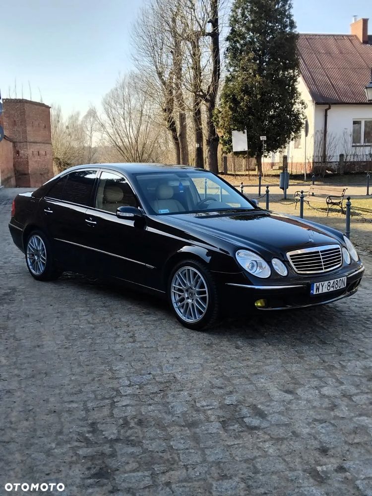 Mercedes-Benz Klasa E 500 7G-TRONIC Elegance - 3