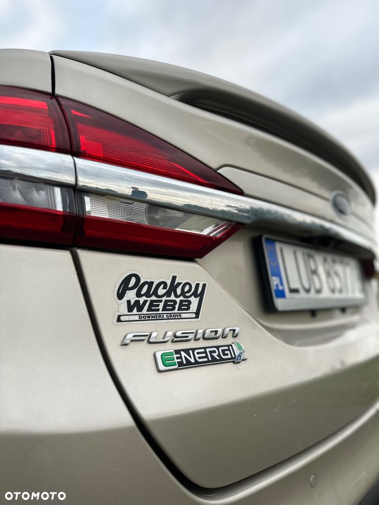 Ford Fusion - 4
