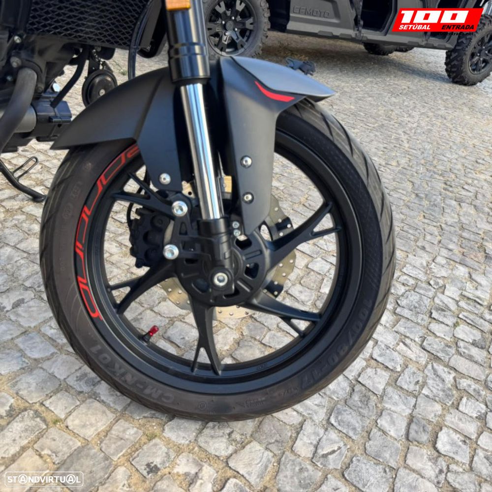 Benelli Leoncino 125 - 7