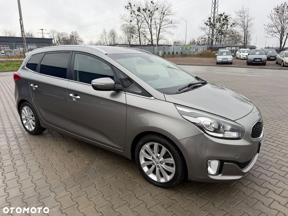 Kia Carens 1.7 CRDi 115 Dream-Team Edition - 12