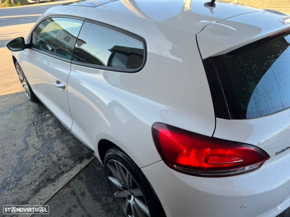 VW Scirocco 2.0 TDI Sport - 13