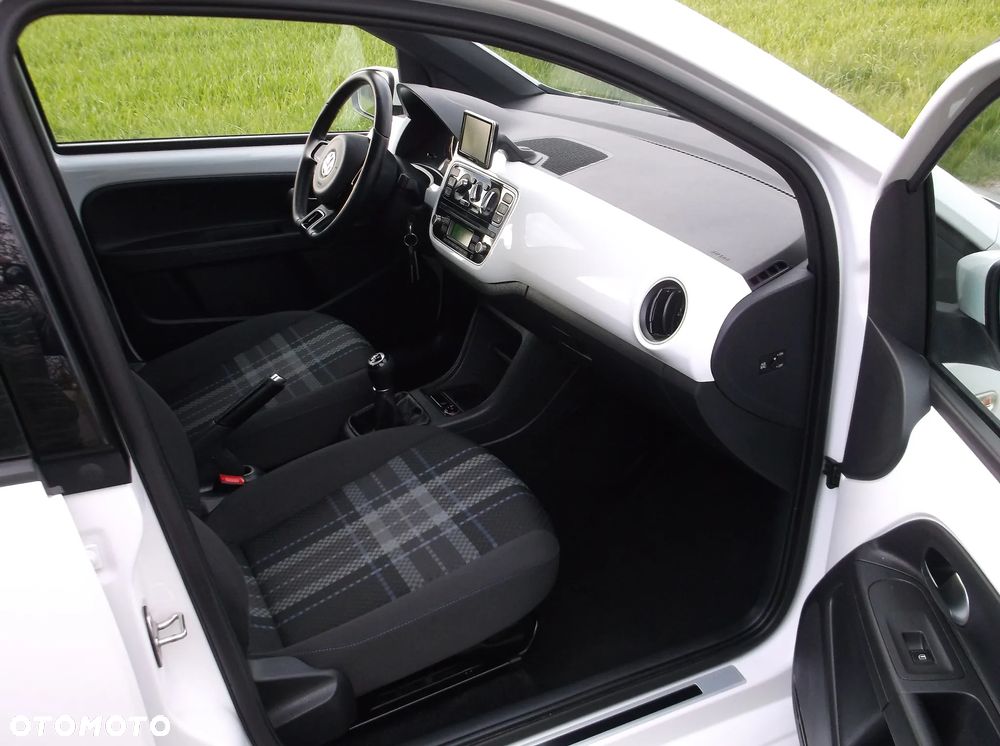 Volkswagen up! club - 10
