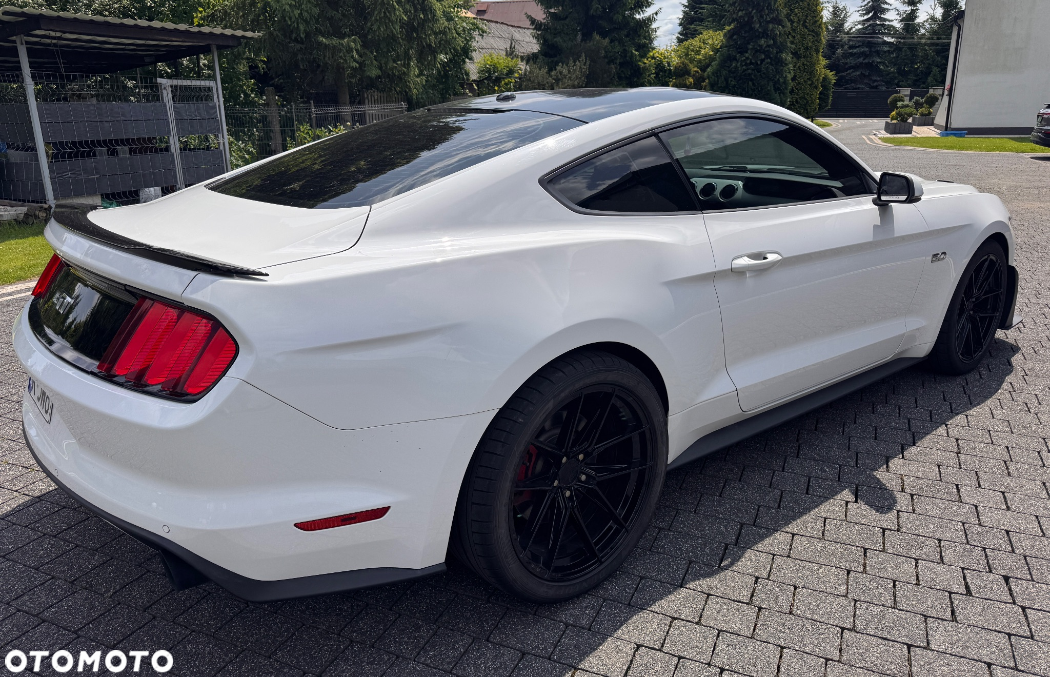 Ford Mustang 5.0 V8 GT - 4