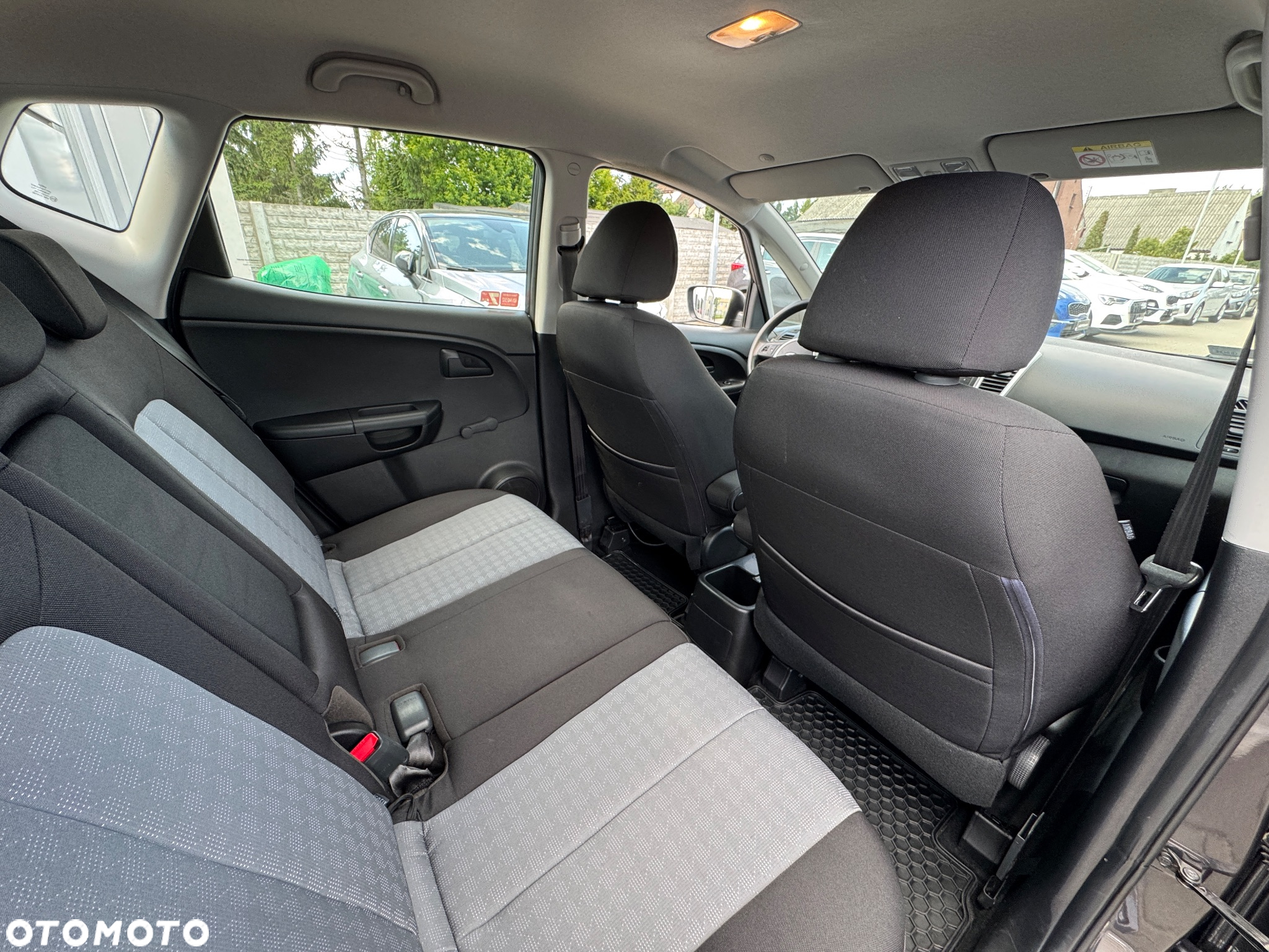 Kia Venga 1.6 M - 14