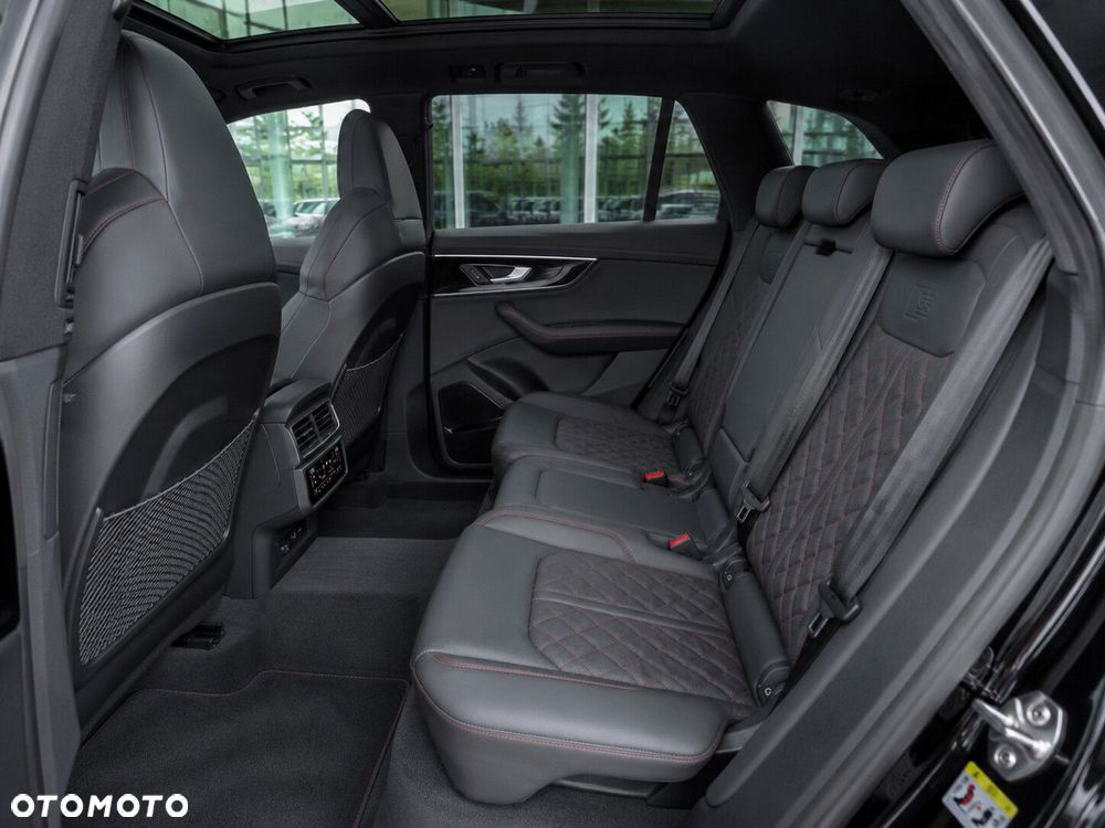 Audi Q8 - 7