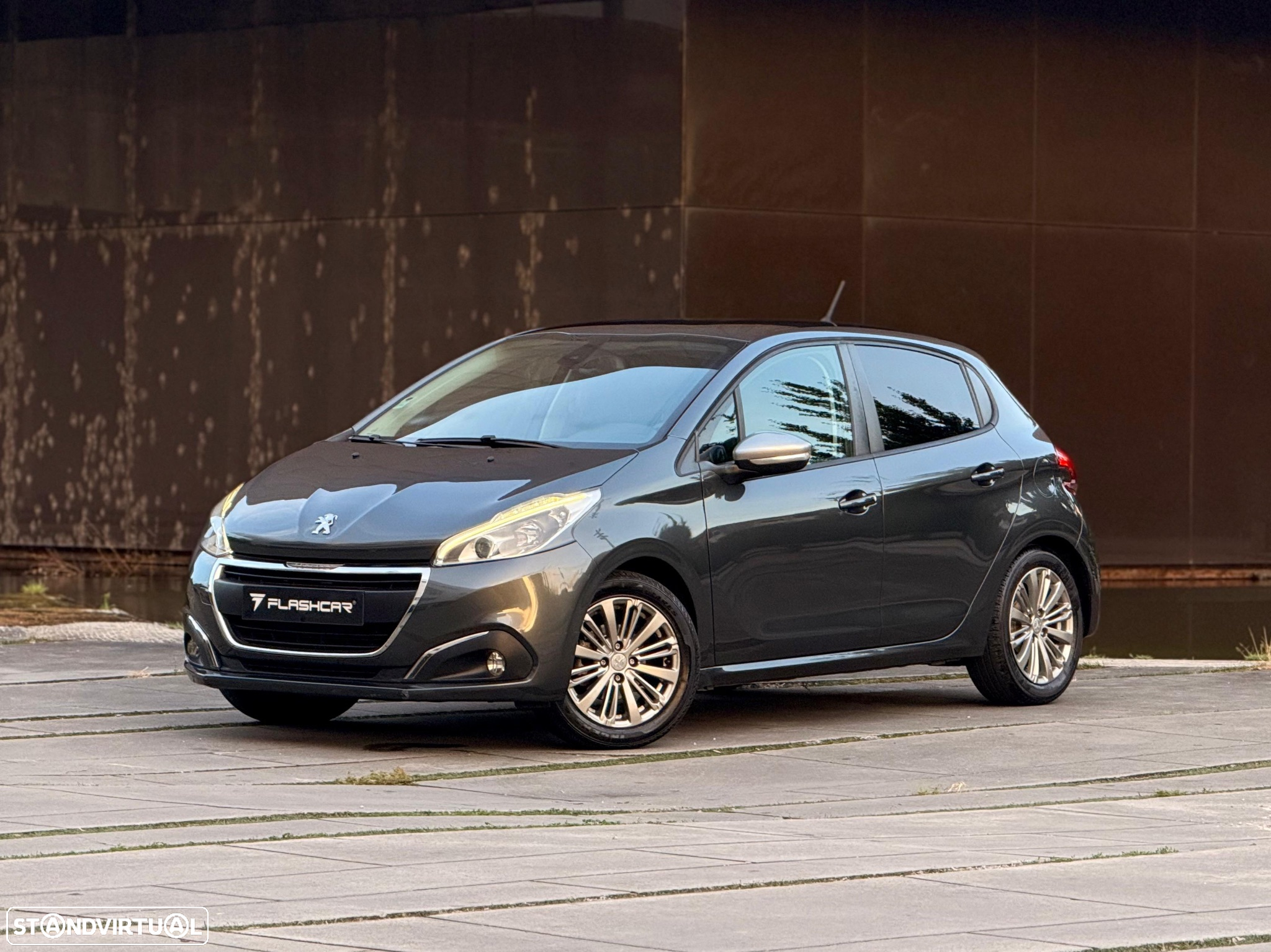 Peugeot 208 1.2 VTi SE Style - 7