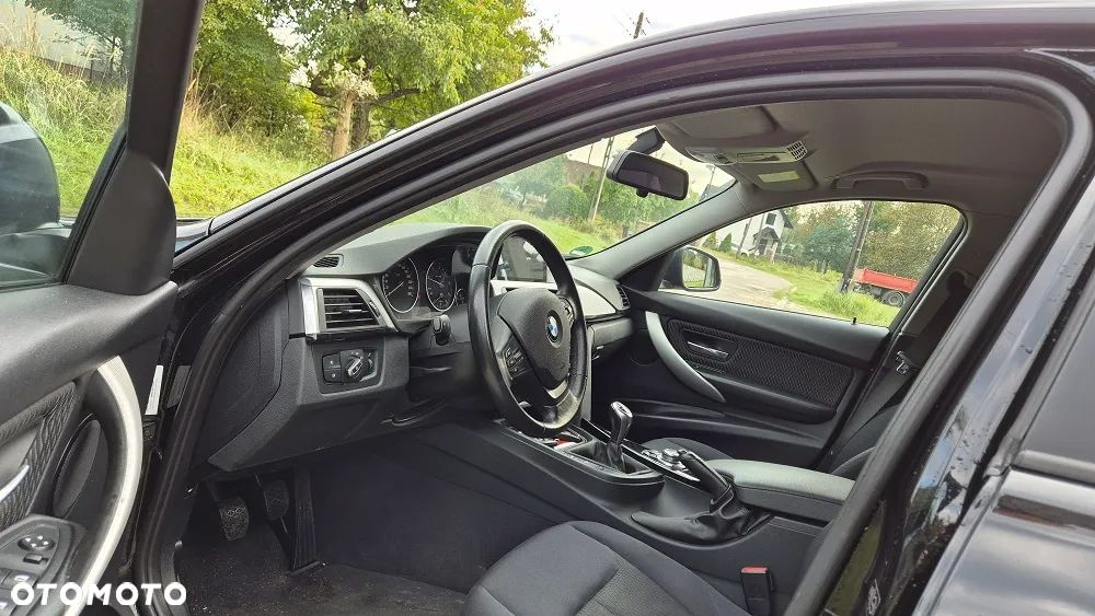 BMW Seria 3 318d - 7