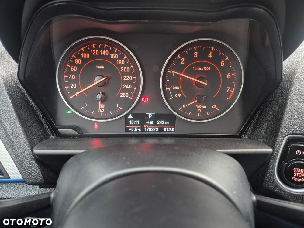 BMW Seria 1 118i Sport Line - 11