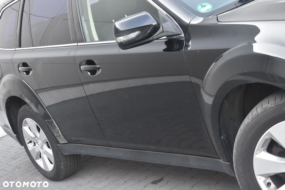 Subaru Legacy - 32