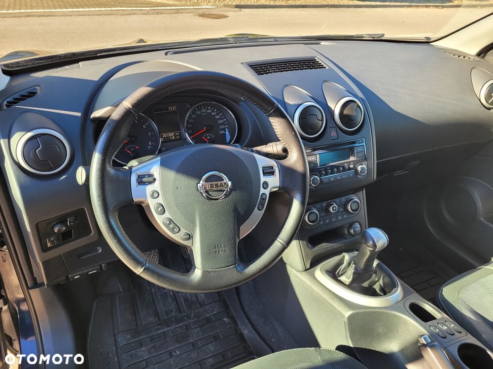 Nissan Qashqai 1.6 visia - 9