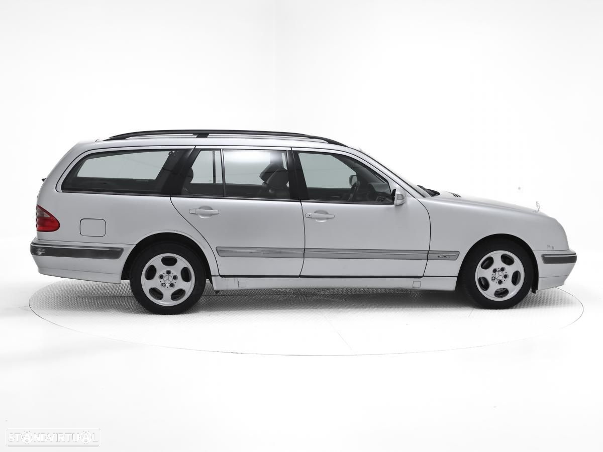 Mercedes-Benz E 270 CDi Elegance - 2